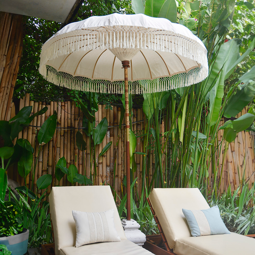 balinese patio umbrella and bamboo Balinese Umbrellas (70