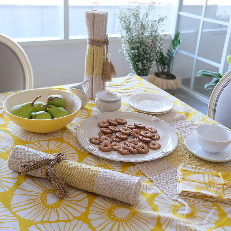 Tablecloth | Retro Flowers Yellow Medium - SALE