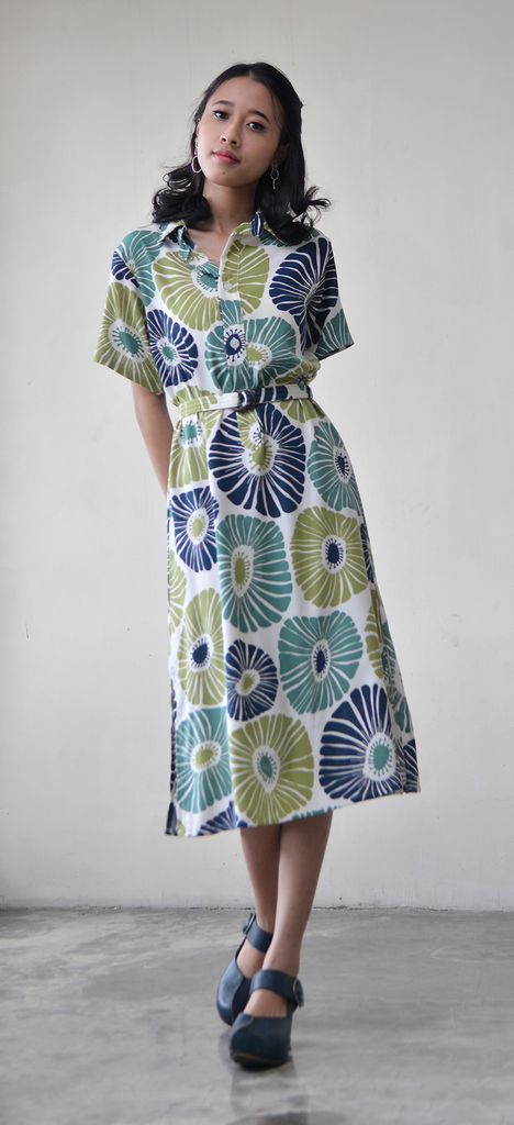 Short Sleeve Shift Dress | Retro Flowers Green & Blue (3 sizes)